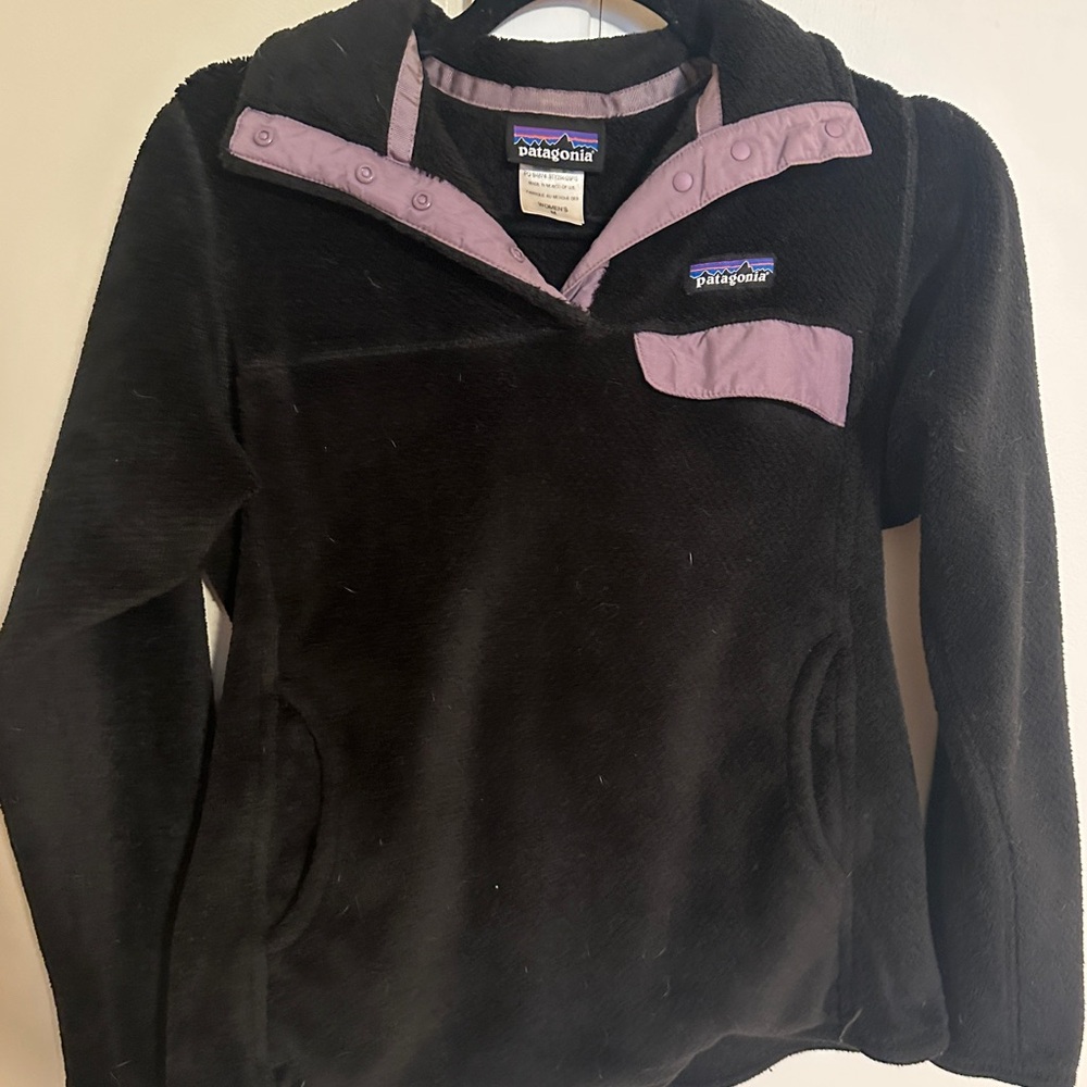 Patagonia Black and Purple Women's Pullover